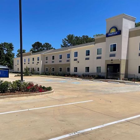 Days Inn By Wyndham Zachary La Bagian luar foto